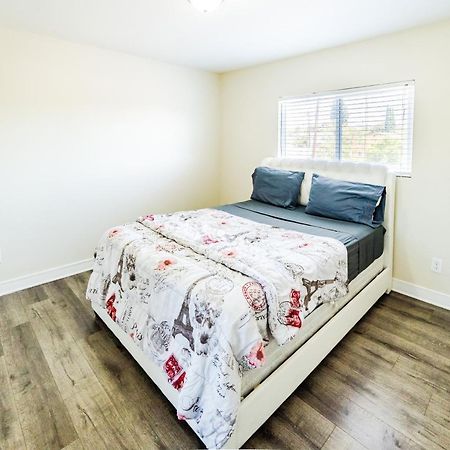 Spacious 5 Bedroom 3 Bath Modern Home By Downtown La With Parking Los Angeles Luaran gambar