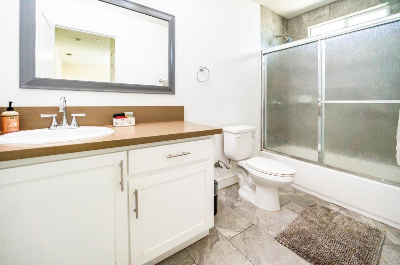 Spacious 5 Bedroom 3 Bath Modern Home By Downtown La With Parking Los Angeles Luaran gambar